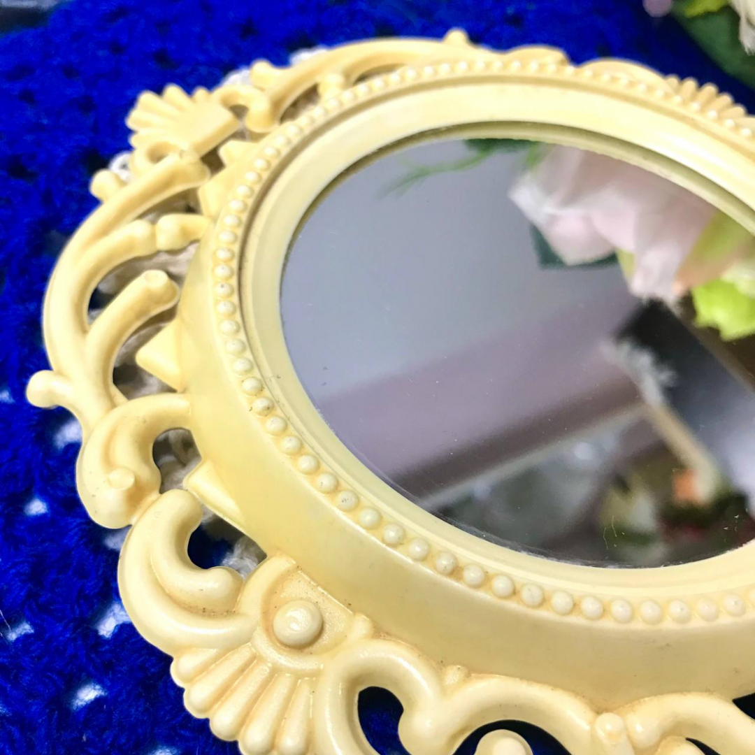 Ручное зеркало, двустороннее, в пластмассовой оправе, винтаж, СССР. Картинка 3